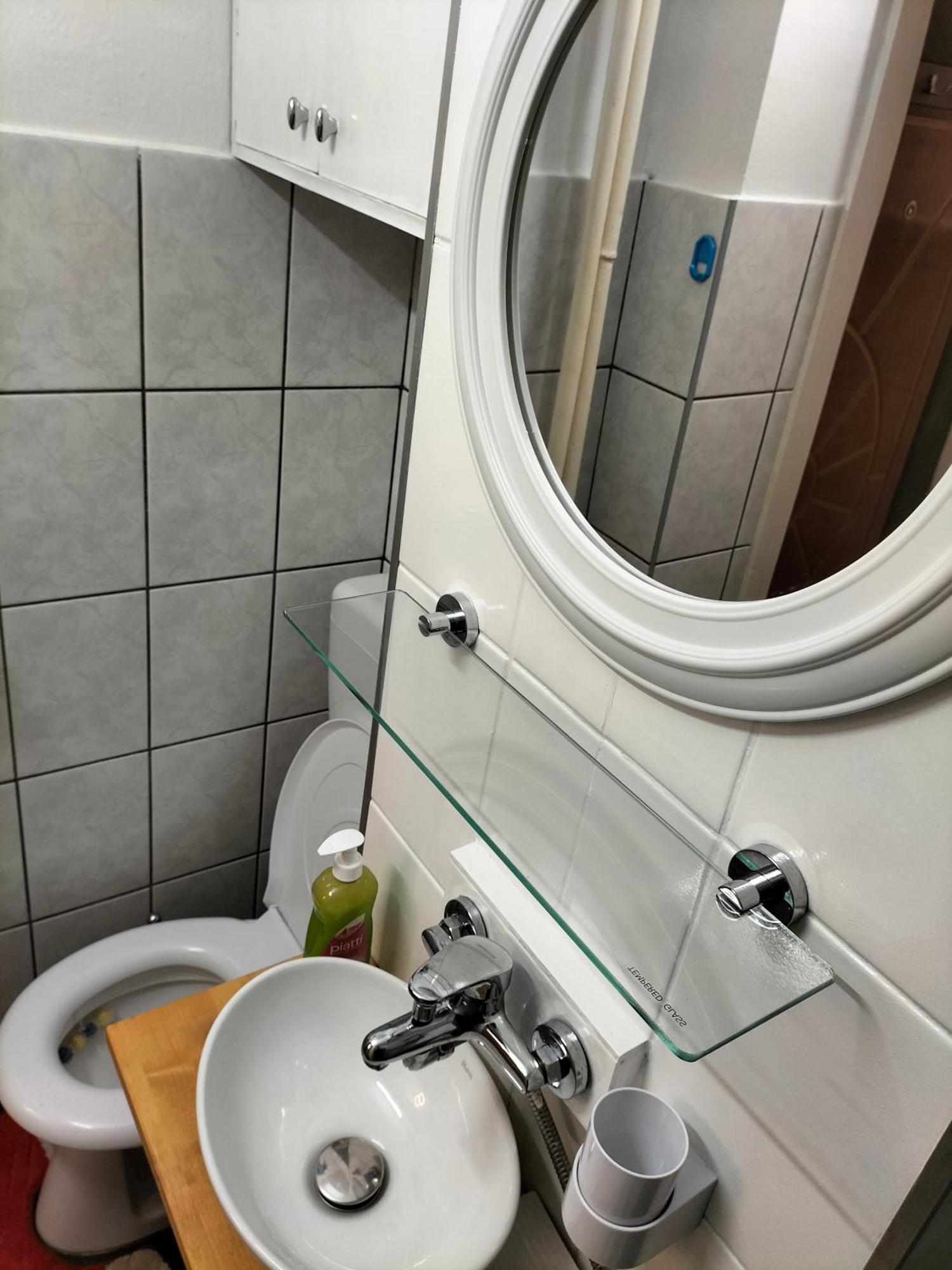 Regy Apartment Орадеа Стая снимка